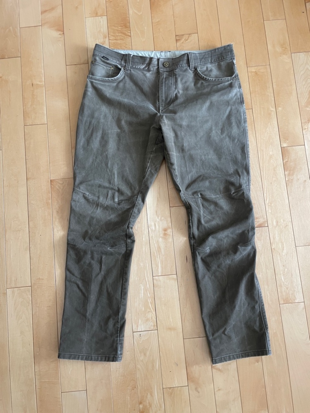 Kuhl men’s brown hiking pants